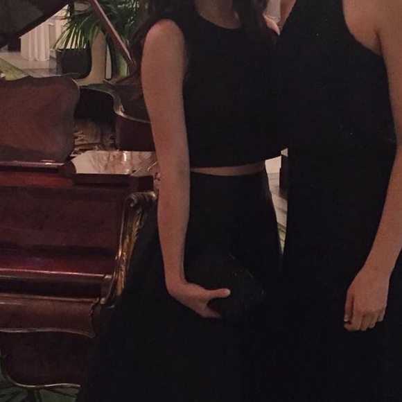 Express Crop Top - Picture 3 of 3